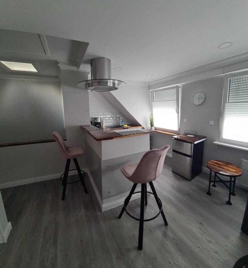 Apartment R&s